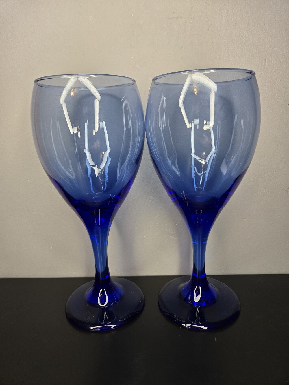 Vintage Libbey Teardrop Pair of (2) Wine/Water Glasses 7.5" Cobalt Blue Fade Of